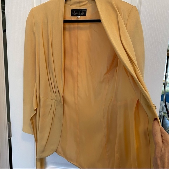 Vintage Suit Buttery soft yellow high-rise two-piece suit size 6 - Picture 10 of 15